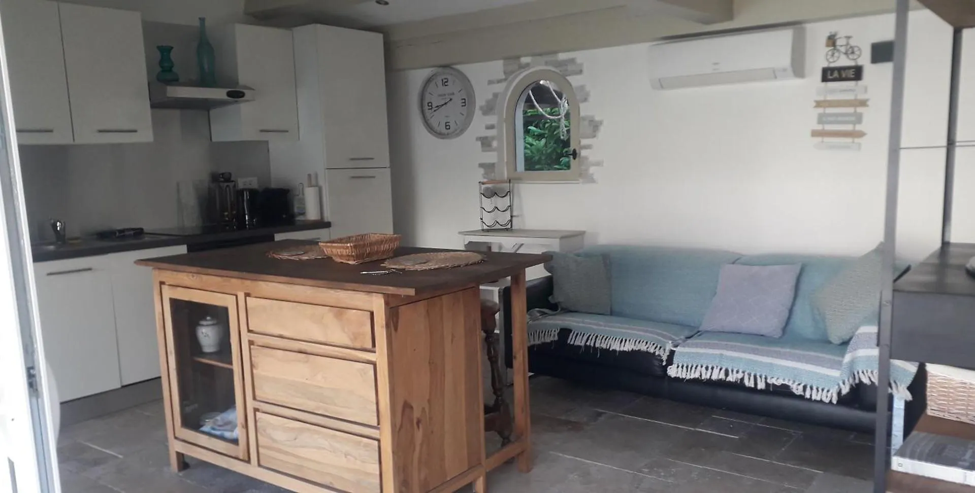 Logement Independant Au Calme Proche Toutes Commodites Et Transports Le Cannet France